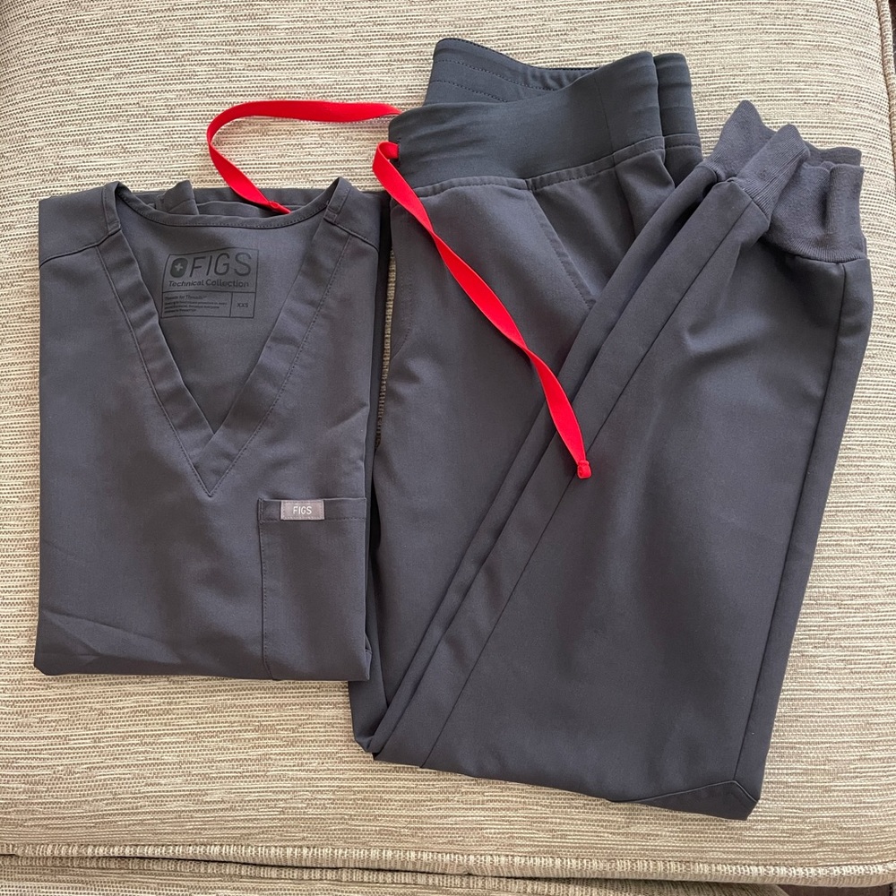 FIGS CHARCOAL SCRUB SET XXS AND XSP